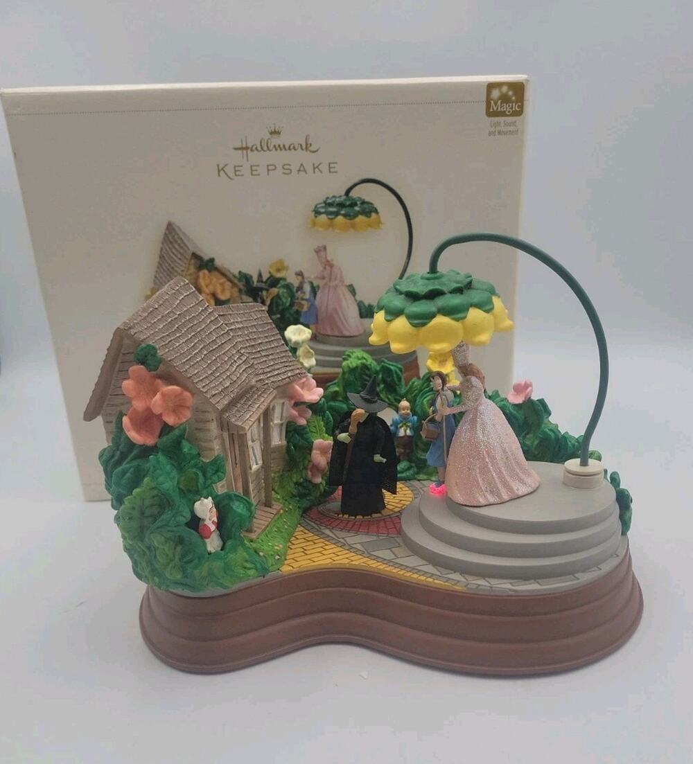 Hallmark 2006 I'll Get You My Pretty Wizard of Oz Light Sound Movement Wicked